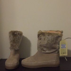 TOMS Nepal Boots | Oxford Tan Suede